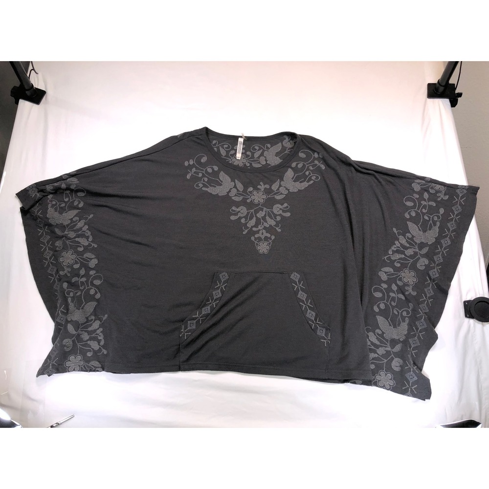Monoreno Charcoal Gray Embroidered Floral Bird Knit Poncho Top Size M M9280